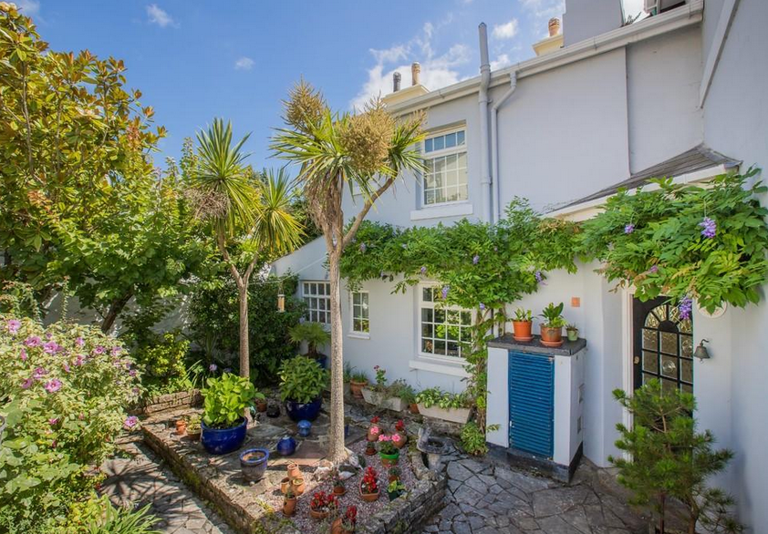 Terrific seaside homes for sale in Torquay